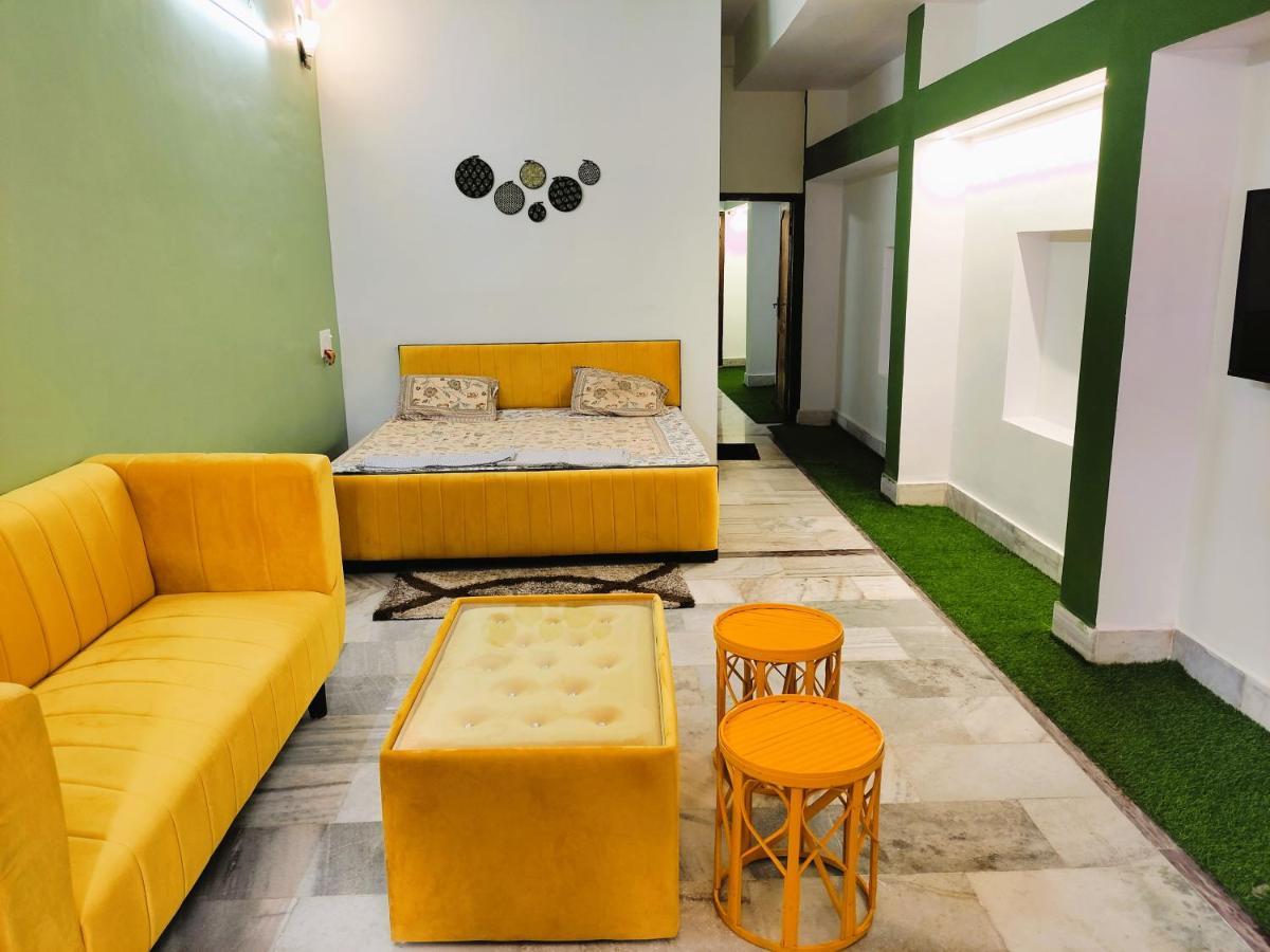 Yellow Homestay - Modern 2Bhk Ac Stay Jabalpur Exterior photo