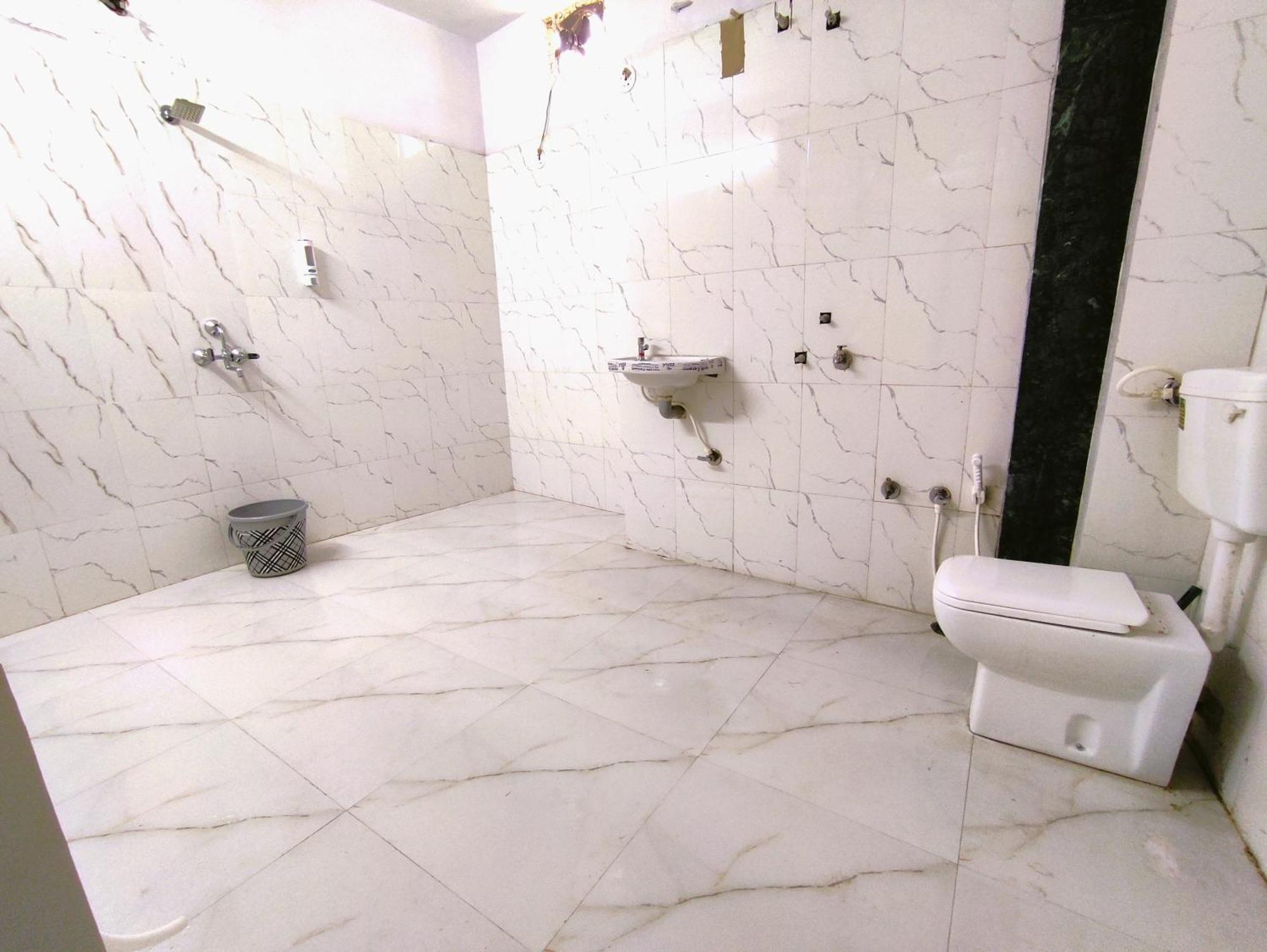 Yellow Homestay - Modern 2Bhk Ac Stay Jabalpur Exterior photo